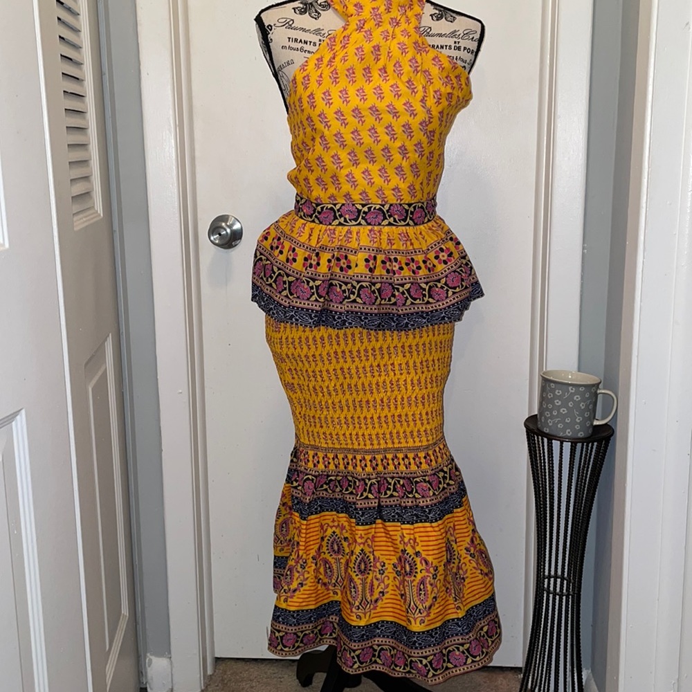 JCrew midi smocked skirt with matching halter top. XXS NWT- sunny yellow print